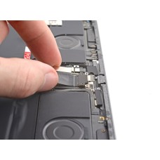 iPad Pro 12.9" 3rd Generation Charging Port