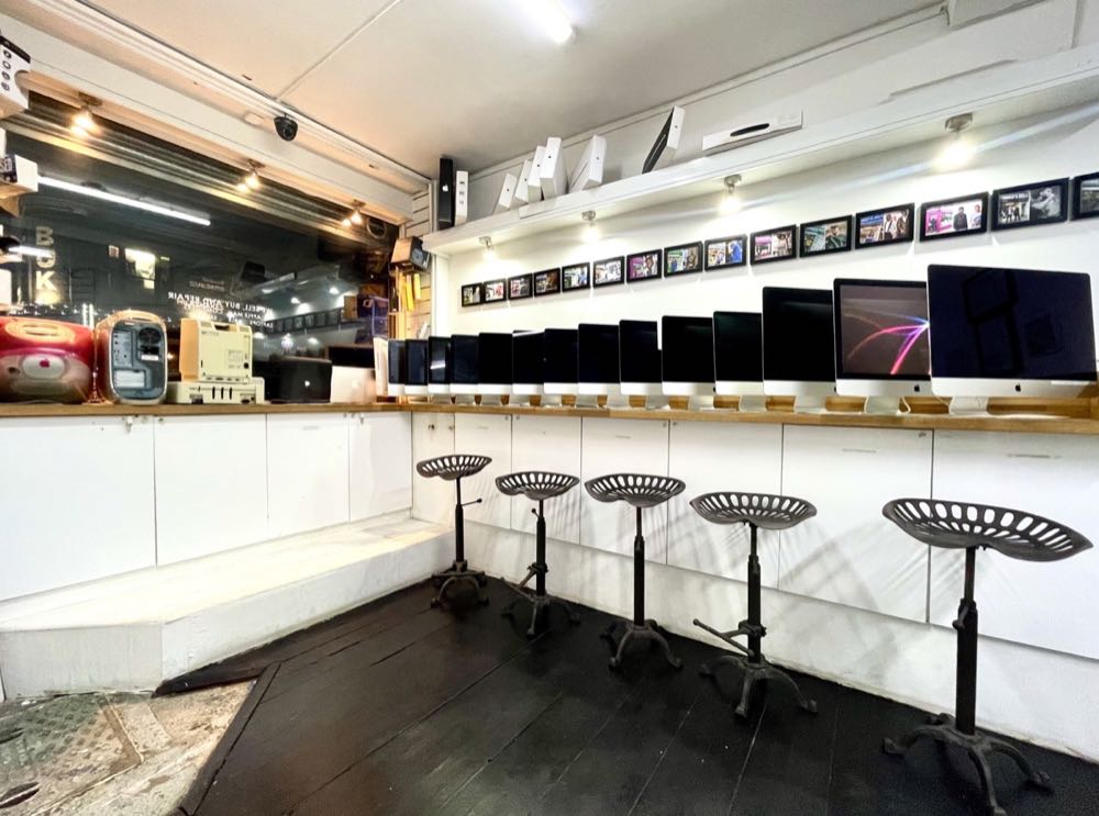 Minko's Macs Camden shop interior and products